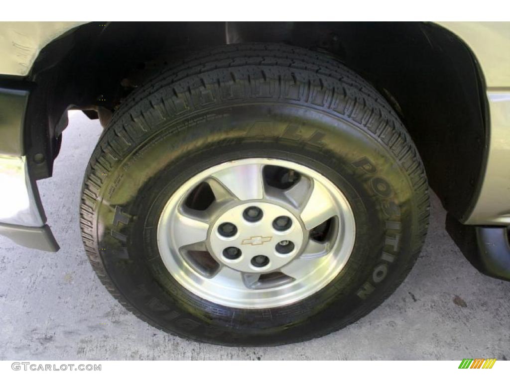 2003 Suburban 1500 LT 4x4 - Light Pewter Metallic / Gray/Dark Charcoal photo #25