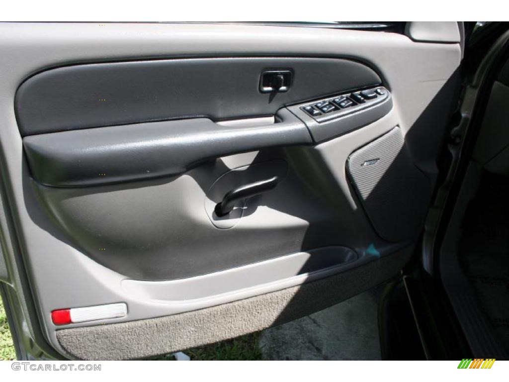 2003 Suburban 1500 LT 4x4 - Light Pewter Metallic / Gray/Dark Charcoal photo #31