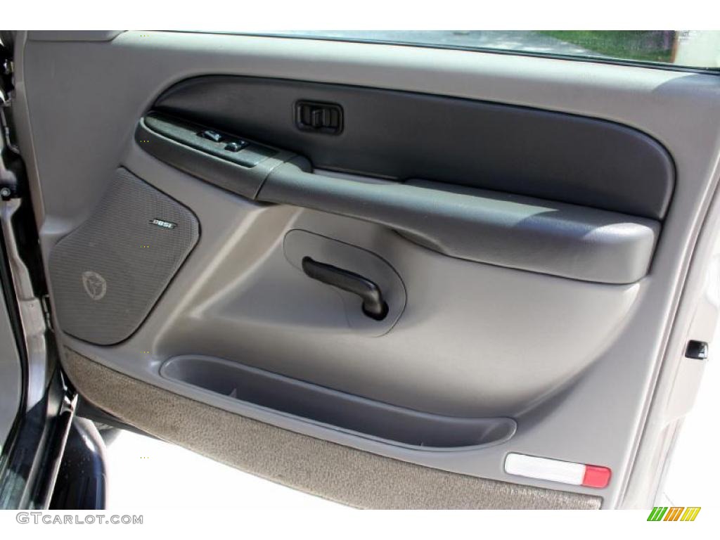 2003 Suburban 1500 LT 4x4 - Light Pewter Metallic / Gray/Dark Charcoal photo #32