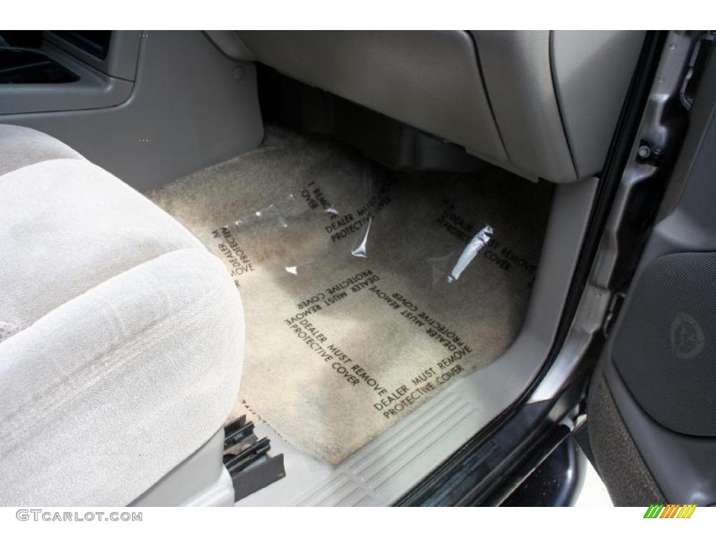 2003 Suburban 1500 LT 4x4 - Light Pewter Metallic / Gray/Dark Charcoal photo #36