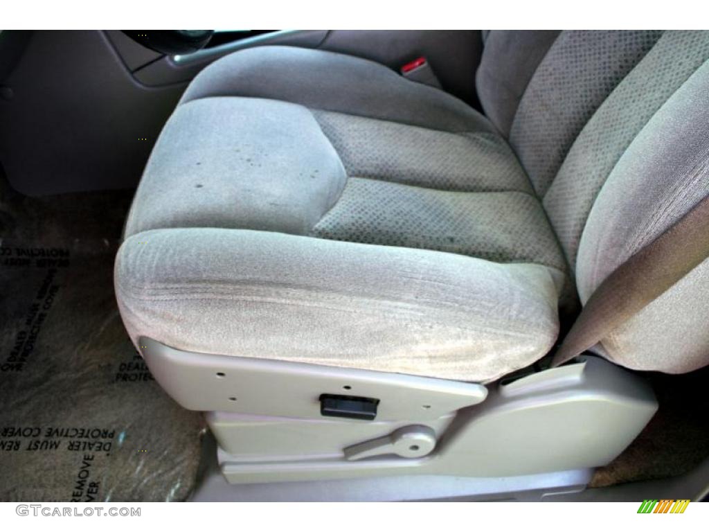 2003 Suburban 1500 LT 4x4 - Light Pewter Metallic / Gray/Dark Charcoal photo #37