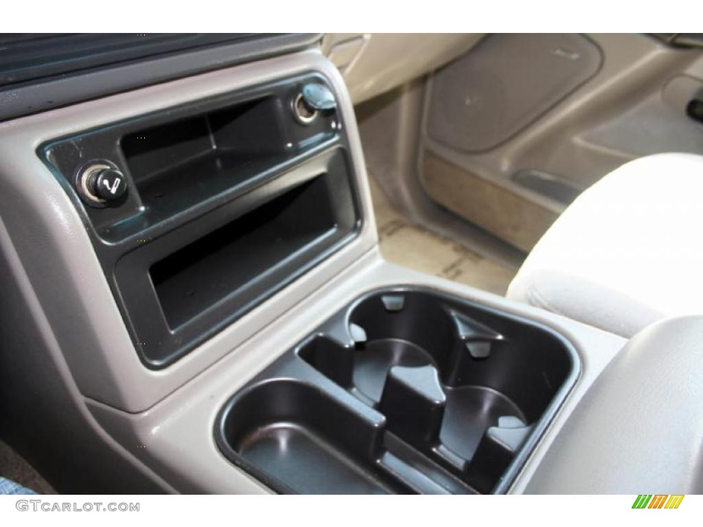 2003 Suburban 1500 LT 4x4 - Light Pewter Metallic / Gray/Dark Charcoal photo #74