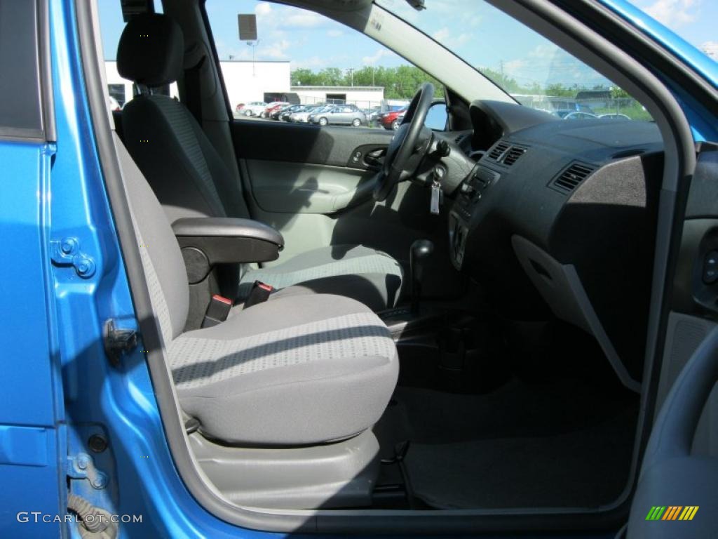 2007 Focus ZX4 SES Sedan - Aqua Blue Metallic / Charcoal/Light Flint photo #21