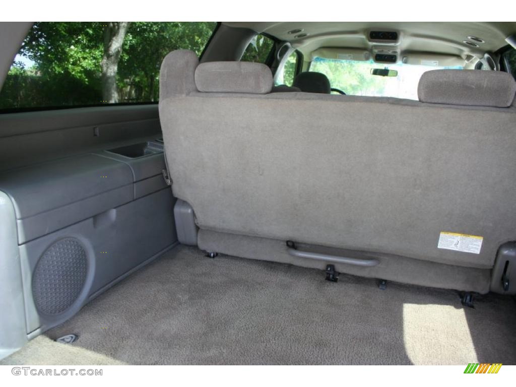 2003 Suburban 1500 LT 4x4 - Light Pewter Metallic / Gray/Dark Charcoal photo #99