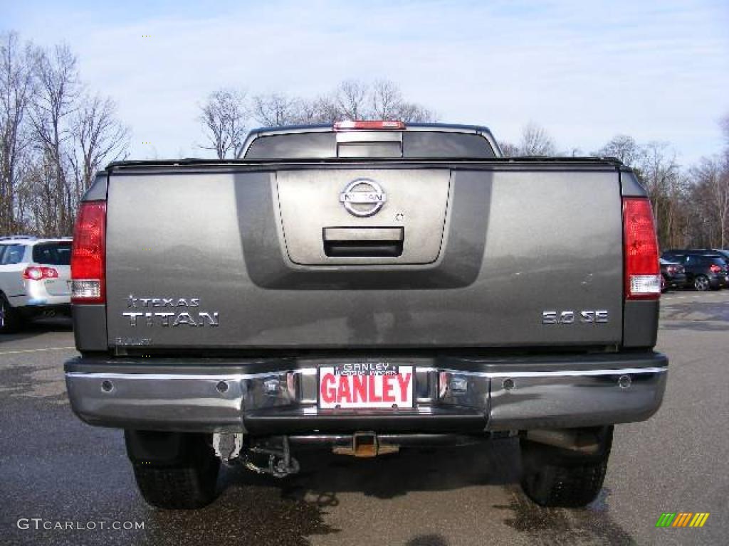 2005 Titan SE King Cab 4x4 - Smoke Gray / Graphite/Titanium photo #4