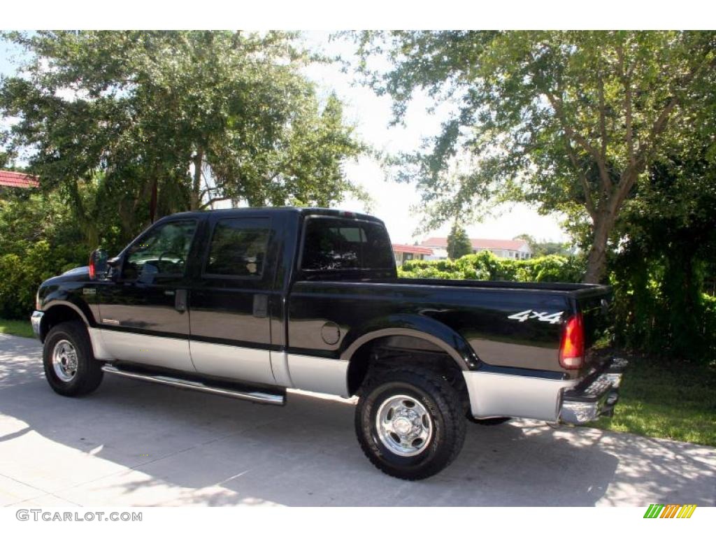 2004 F250 Super Duty Lariat Crew Cab 4x4 - Black / Medium Flint photo #5