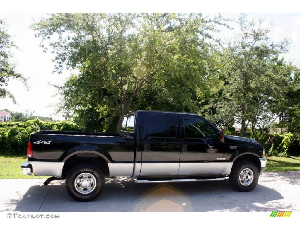 2004 F250 Super Duty Lariat Crew Cab 4x4 - Black / Medium Flint photo #11