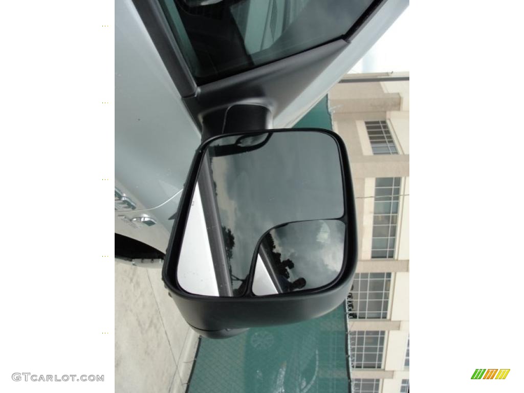2008 Ram 2500 Big Horn Quad Cab 4x4 - Bright Silver Metallic / Medium Slate Gray photo #20