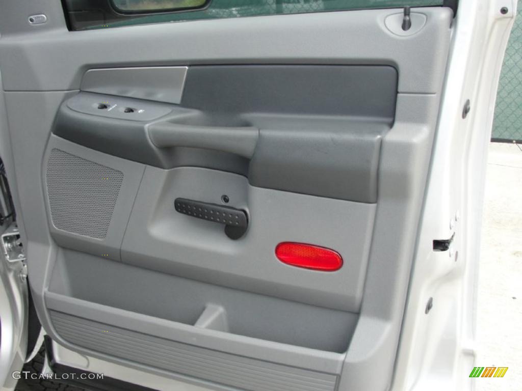 2008 Ram 2500 Big Horn Quad Cab 4x4 - Bright Silver Metallic / Medium Slate Gray photo #26