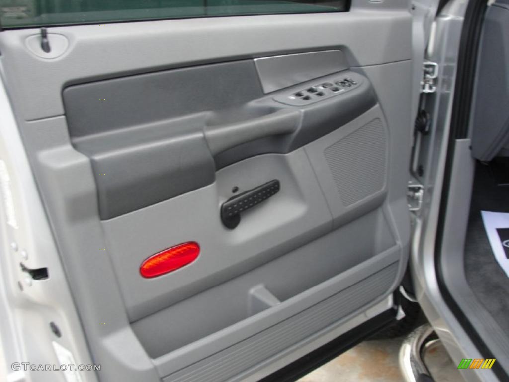 2008 Ram 2500 Big Horn Quad Cab 4x4 - Bright Silver Metallic / Medium Slate Gray photo #33