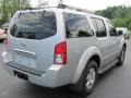 Silver Lightning Metallic - Pathfinder SE 4x4 Photo No. 2