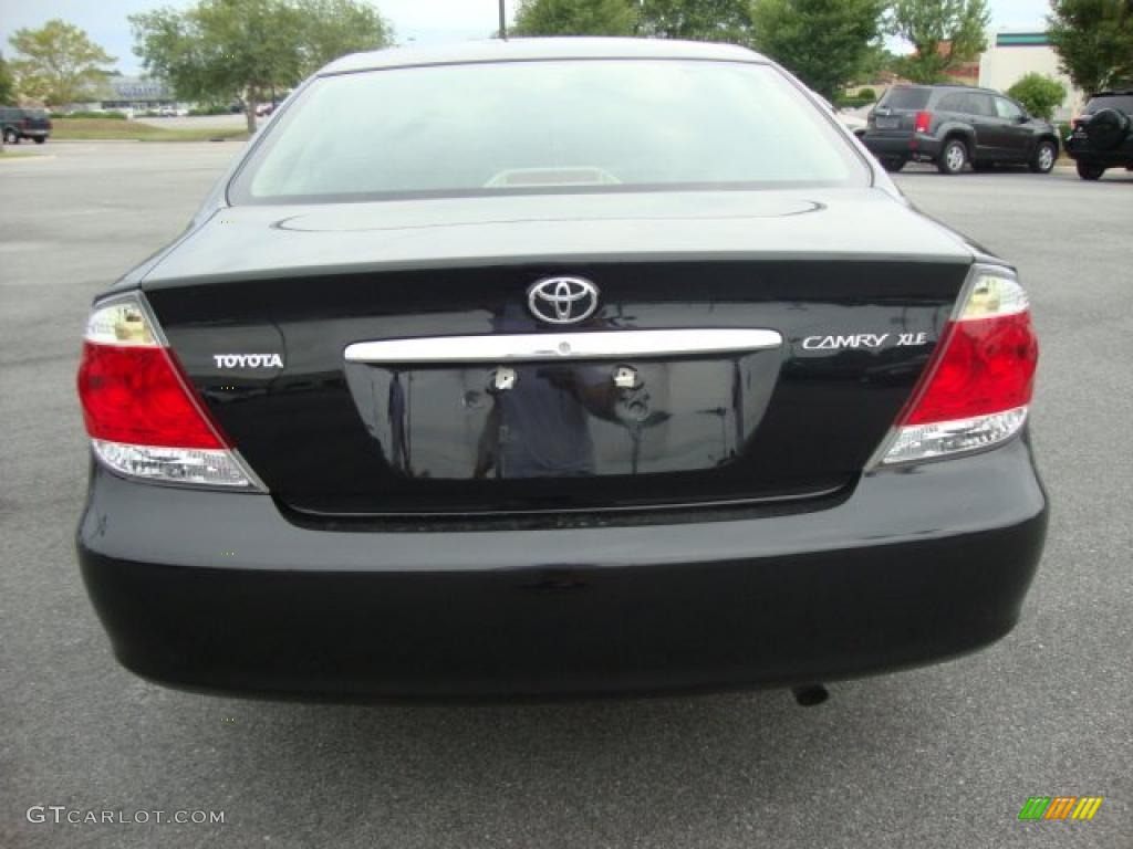 2006 Camry XLE - Black / Taupe photo #4