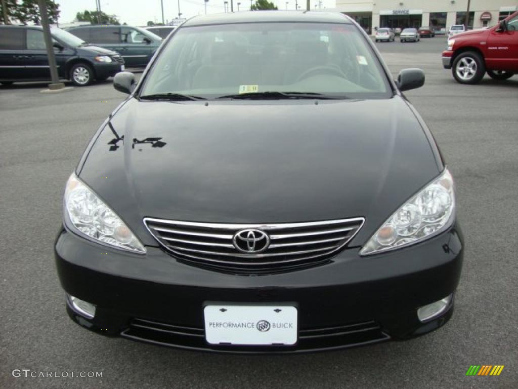 2006 Camry XLE - Black / Taupe photo #8