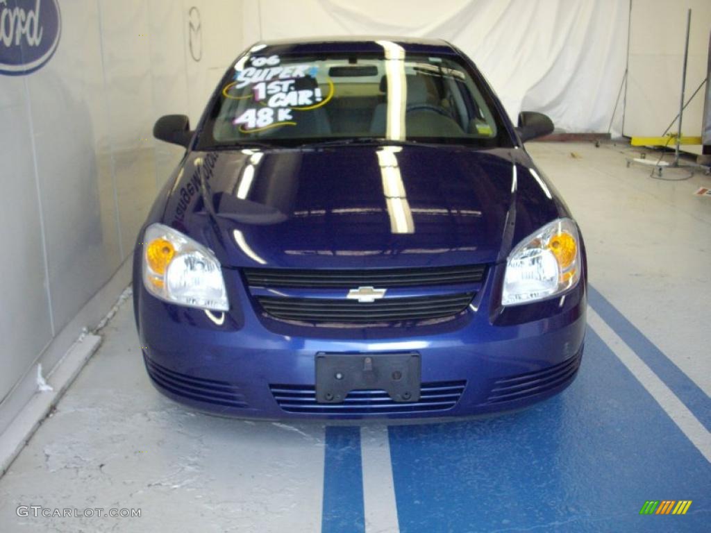 2006 Cobalt LS Sedan - Laser Blue Metallic / Gray photo #2