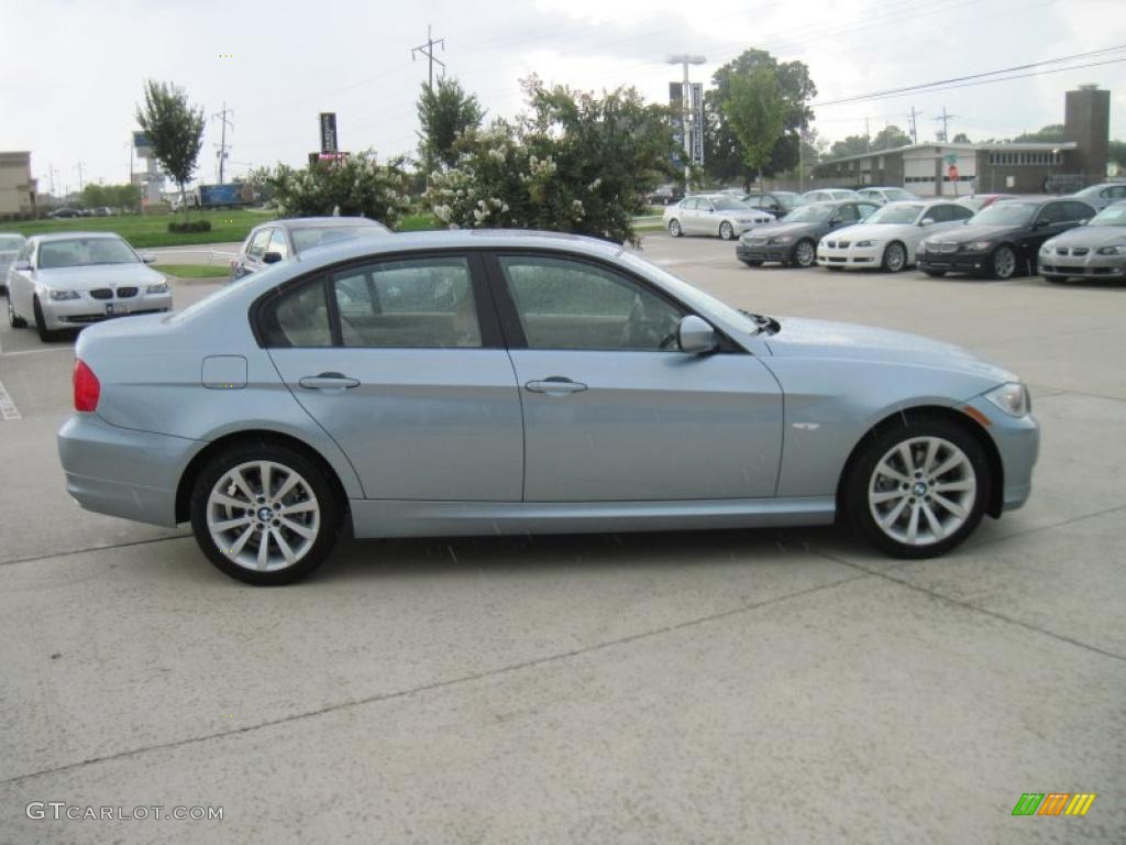 2011 3 Series 328i Sedan - Blue Water Metallic / Beige photo #4