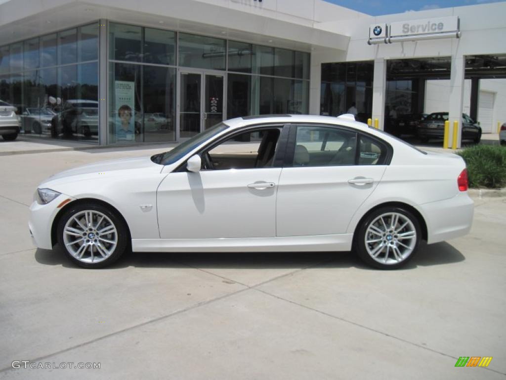 2011 3 Series 335i Sedan - Alpine White / Beige photo #3