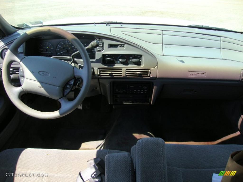 1995 Taurus LX Sedan - Performance White / Grey photo #27