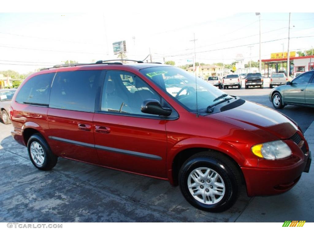 2002 Grand Caravan Sport - Inferno Red Pearl / Taupe photo #3
