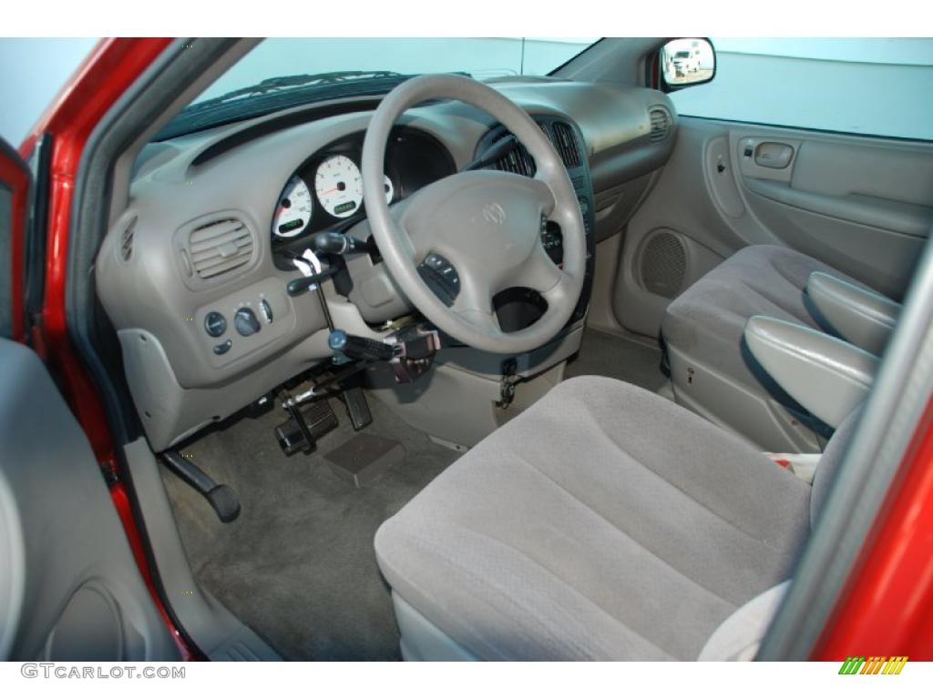 2002 Grand Caravan Sport - Inferno Red Pearl / Taupe photo #11