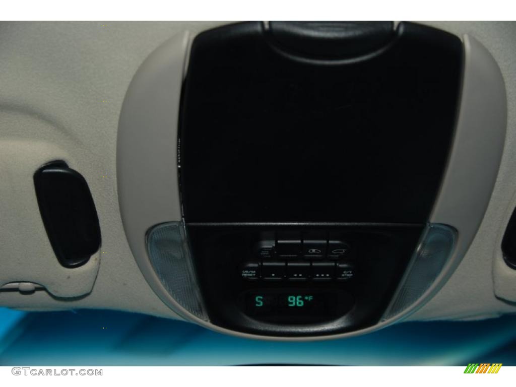 2002 Grand Caravan Sport - Inferno Red Pearl / Taupe photo #16