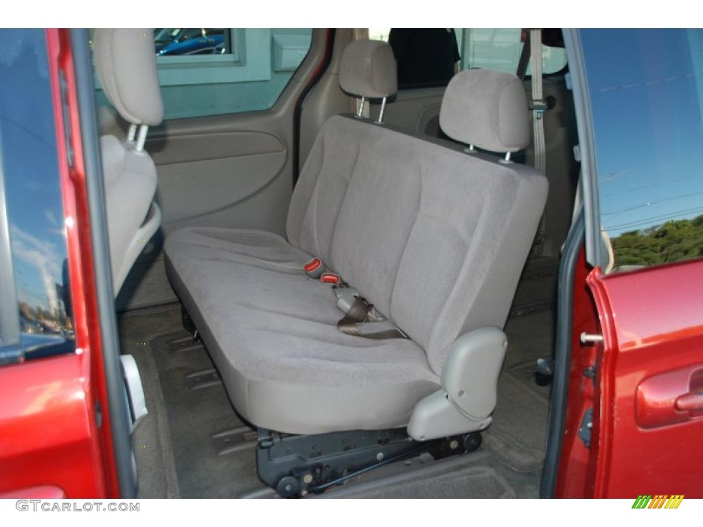 2002 Grand Caravan Sport - Inferno Red Pearl / Taupe photo #22