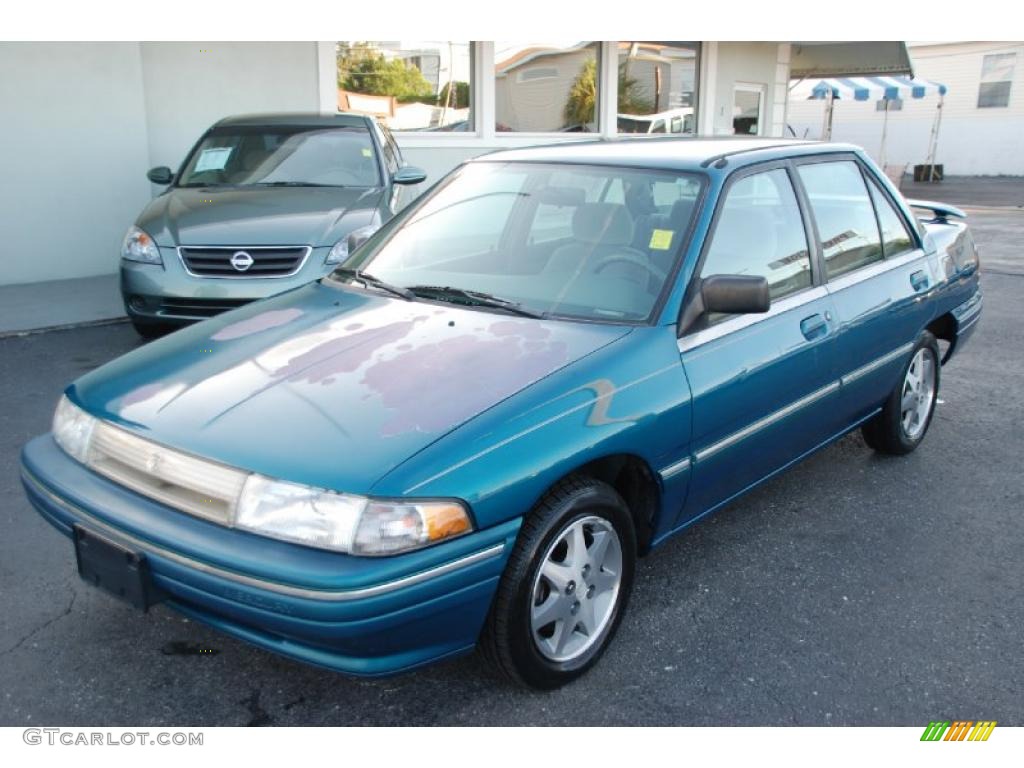 1995 Tracer Sedan - Bright Calypso Green Metallic / Grey photo #3