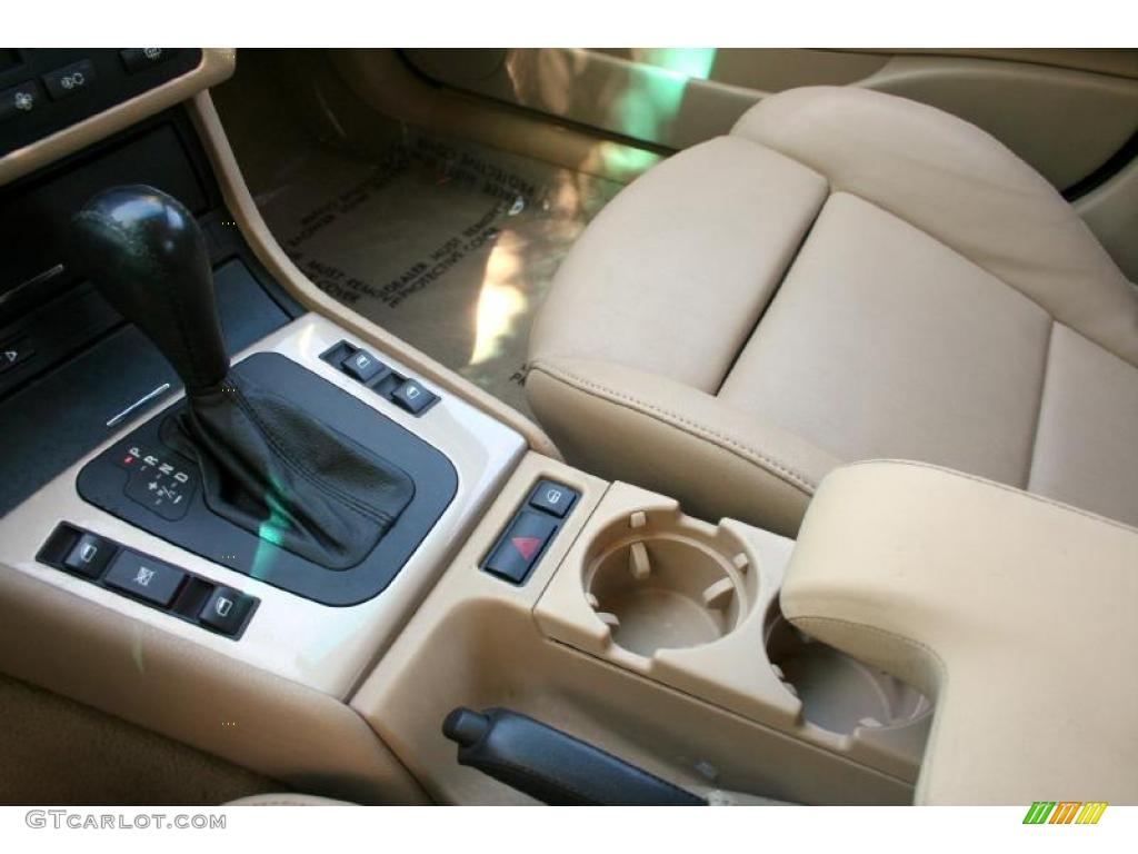 2001 3 Series 330i Sedan - Jet Black / Sand photo #68