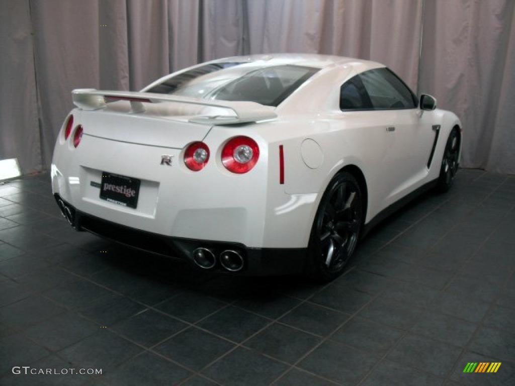 2010 GT-R Premium - Pearl White / Black photo #2