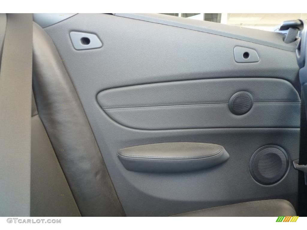 2008 1 Series 135i Convertible - Black Sapphire Metallic / Black photo #31