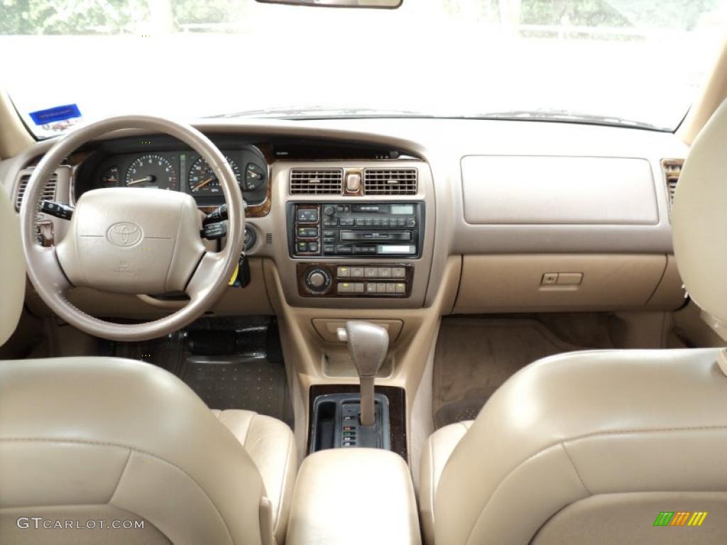 1995 Toyota Avalon XLS Beige Dashboard Photo #33633919