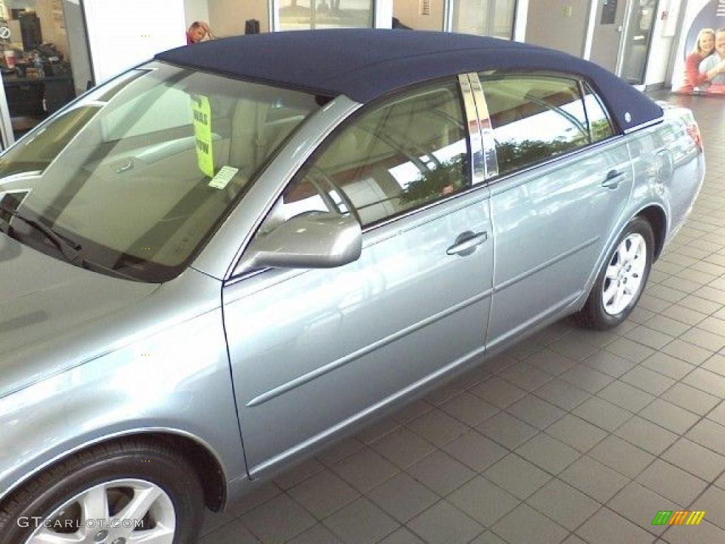 2007 Avalon XL - Blue Mirage Metallic / Ivory photo #6