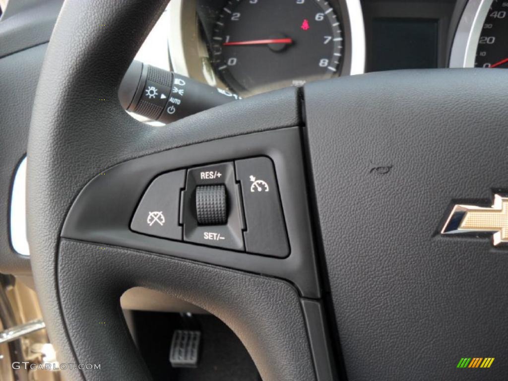 2010 Equinox LT - Gold Mist Metallic / Jet Black photo #10