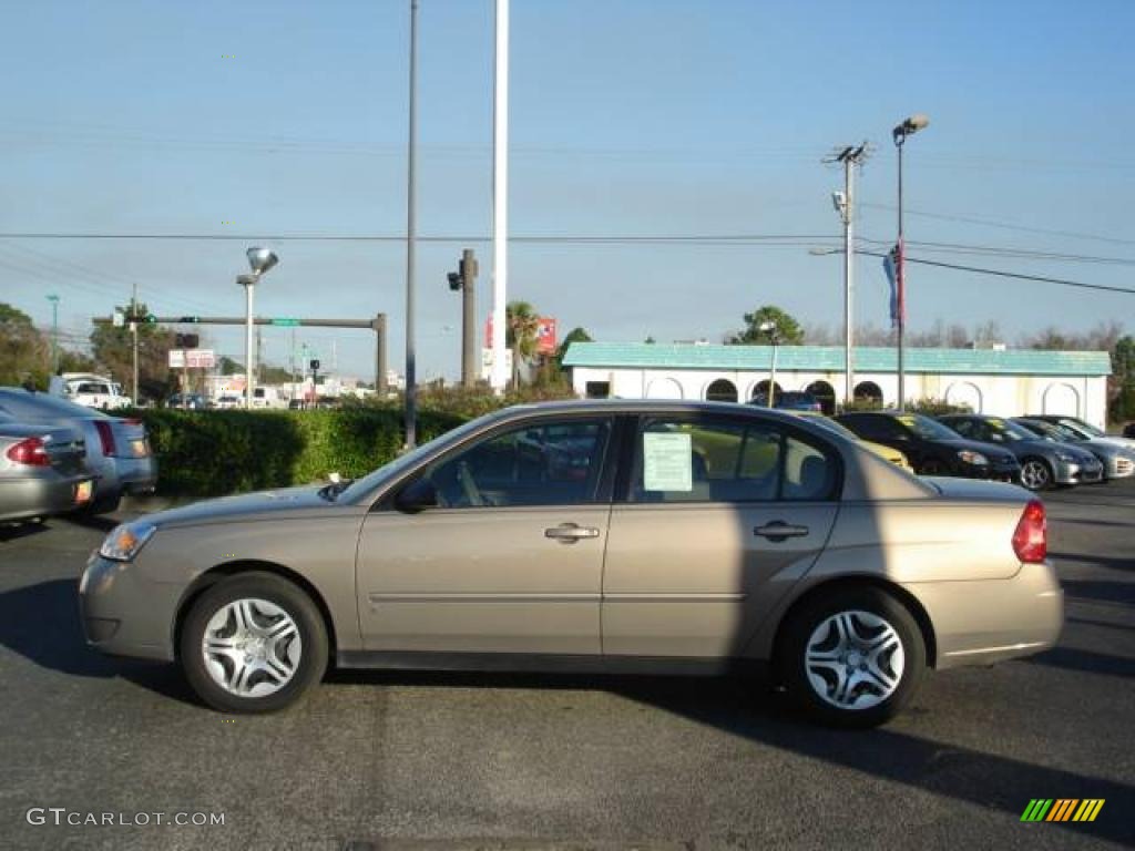 2008 Malibu Classic LS Sedan - Sandstone Metallic / Cashmere Beige photo #2