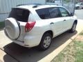 Super White - RAV4 I4 Photo No. 16