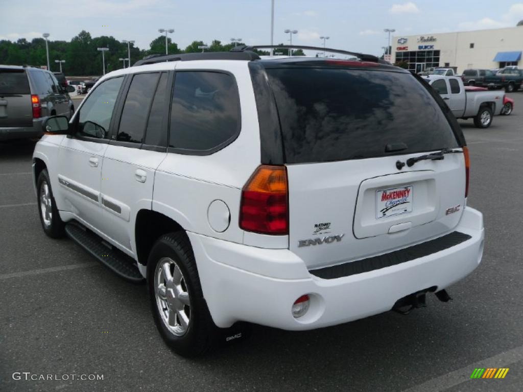 2004 Envoy SLT - Summit White / Medium Pewter photo #2