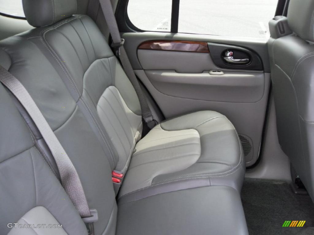 2004 Envoy SLT - Summit White / Medium Pewter photo #20