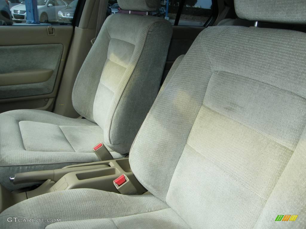 1992 Accord LX Wagon - Arcadia Green Pearl / Beige photo #17