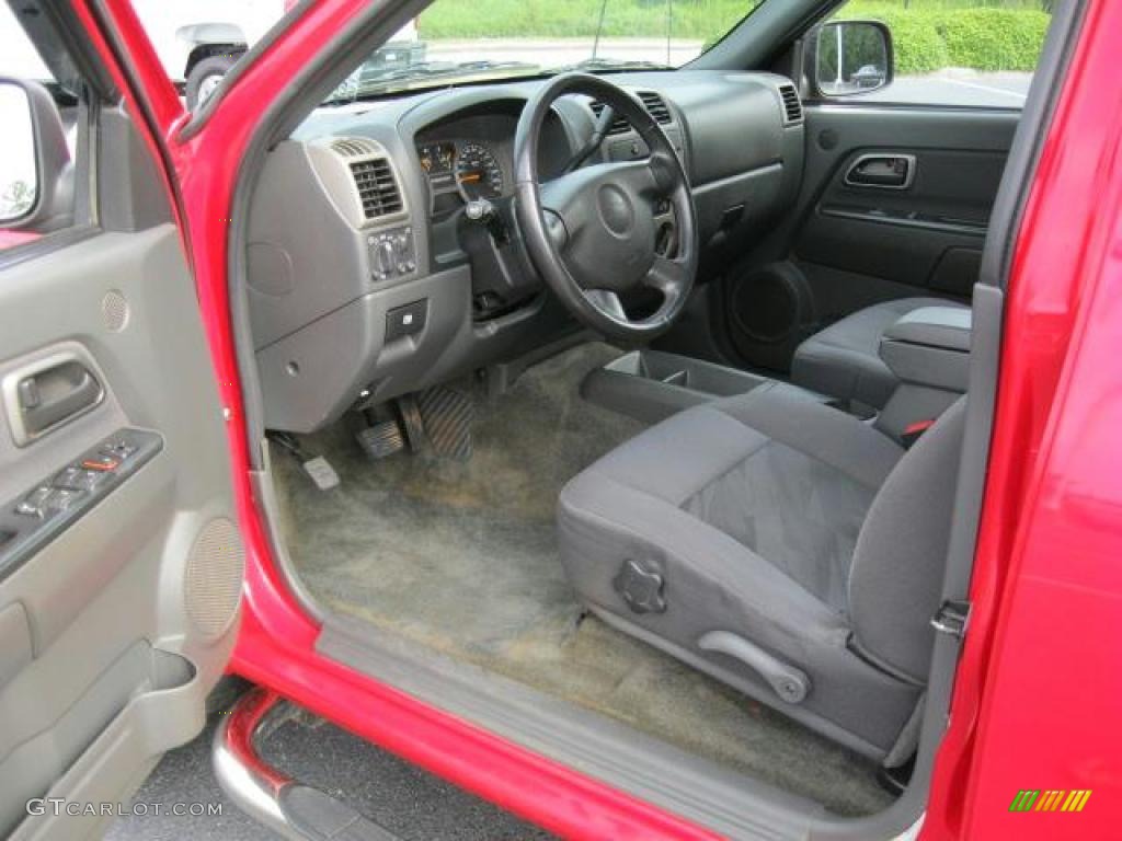 2005 Colorado LS Crew Cab - Victory Red / Medium Dark Pewter photo #4