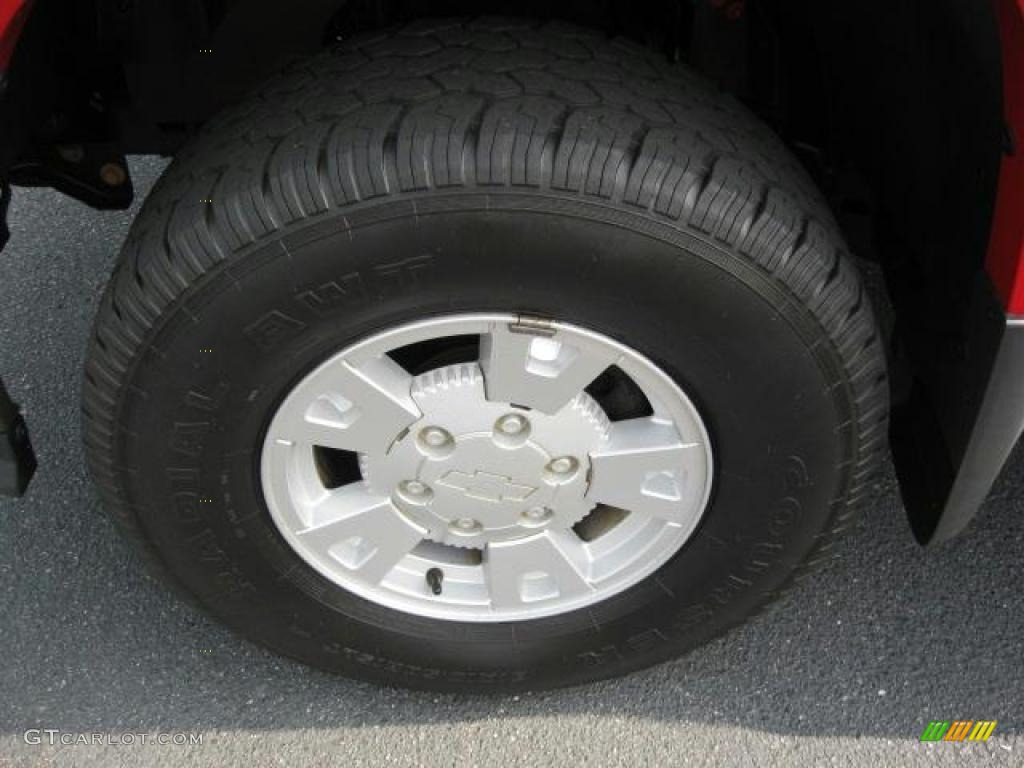 2005 Colorado LS Crew Cab - Victory Red / Medium Dark Pewter photo #16