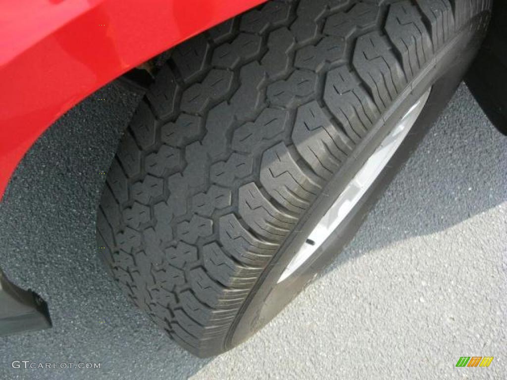 2005 Colorado LS Crew Cab - Victory Red / Medium Dark Pewter photo #17