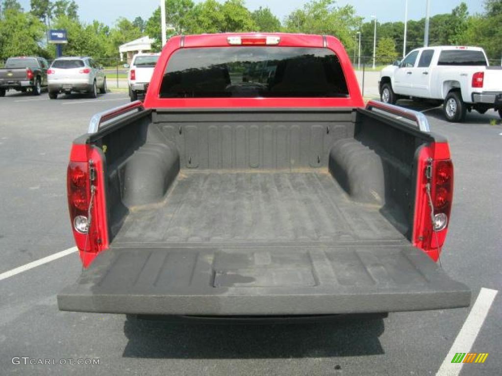 2005 Colorado LS Crew Cab - Victory Red / Medium Dark Pewter photo #23