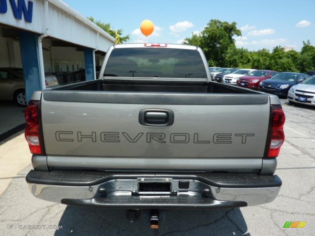 2006 Silverado 1500 LS Extended Cab 4x4 - Graystone Metallic / Medium Gray photo #9