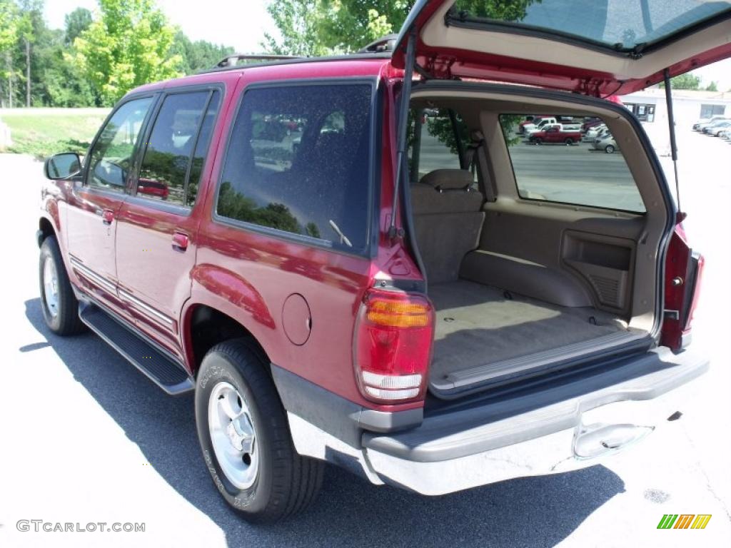 2001 Explorer XLT - Toreador Red Metallic / Medium Prairie Tan photo #14