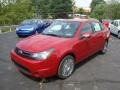 Sangria Red Metallic - Focus SES Sedan Photo No. 10