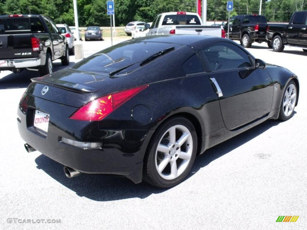 2004 350Z Enthusiast Coupe - Super Black / Carbon Black photo #5