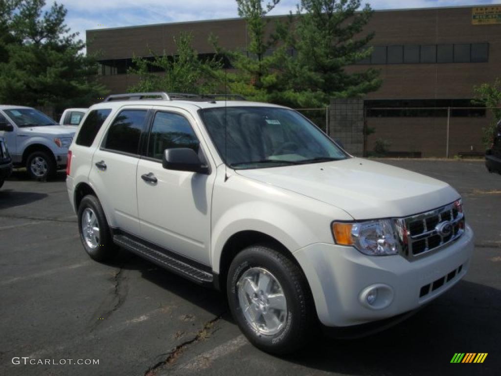 2010 Escape XLT V6 4WD - White Suede / Stone photo #1