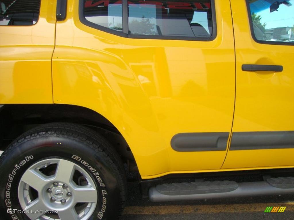 2006 Xterra S 4x4 - Solar Yellow / Steel/Graphite photo #16