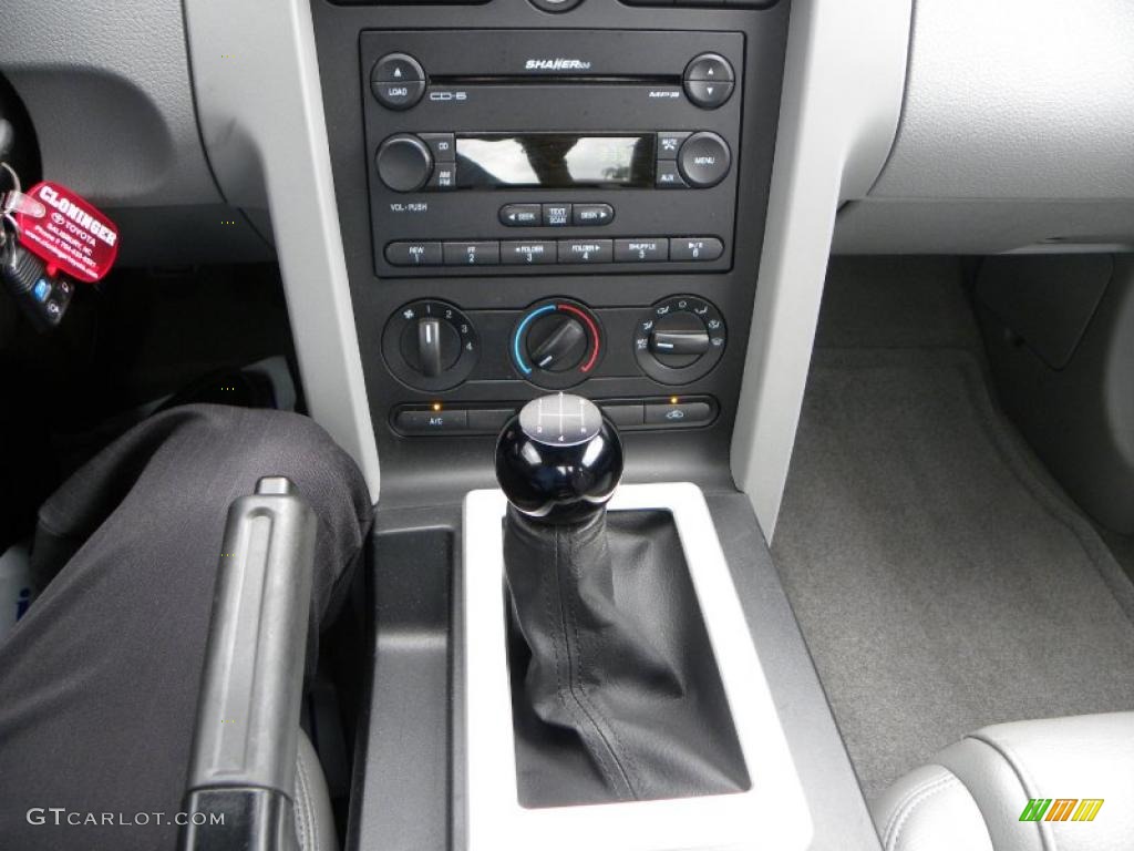 2007 Mustang GT Premium Coupe - Satin Silver Metallic / Light Graphite photo #17