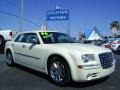 Cool Vanilla - 300 C HEMI Photo No. 1