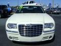 Cool Vanilla - 300 C HEMI Photo No. 2